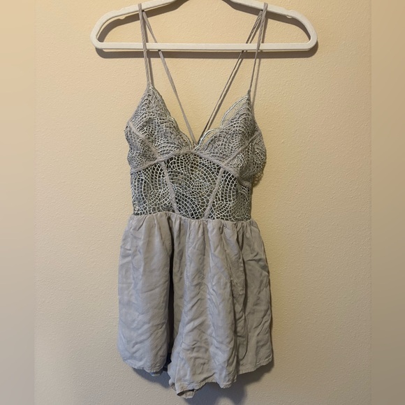 Main Strip Small Romper - Picture 3 of 4